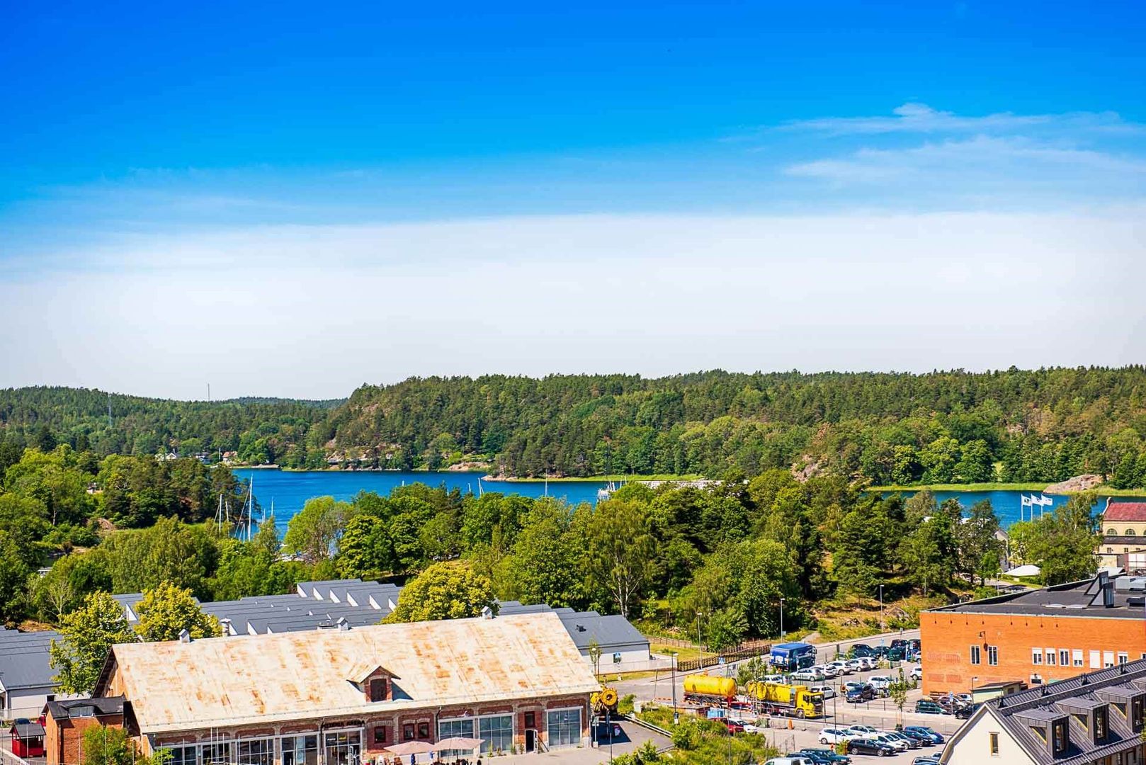 Kontakta Hans Larsson, Saltsjbaden. Adress: Hans Tore Larsson bor i en villa p 90 kvm i Igelboda, Saltsjbaden. Hans villa Hitta din nsta dejt p Match. Hans Larsson, Valhallavgen 37, Saltsjbaden | redteksystems.net